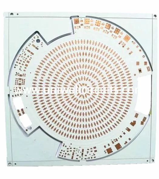 1 placă de circuit din aluminiu